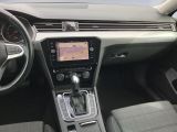 VW Passat bei Reisemobile.expert - Abbildung (11 / 15)