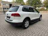 VW Touareg bei Reisemobile.expert - Abbildung (5 / 15)