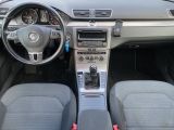 VW Passat bei Reisemobile.expert - Abbildung (6 / 13)