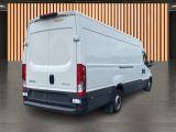 Iveco Daily bei Reisemobile.expert - Abbildung (8 / 9) Iveco Daily bei Reisemobile.expert - Abbildung (8 / 9)