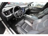 Volvo XC60 bei Reisemobile.expert - Abbildung (2 / 15)