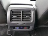 VW Touran bei Reisemobile.expert - Abbildung (11 / 15)