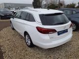 Opel Astra bei Reisemobile.expert - Abbildung (4 / 12)