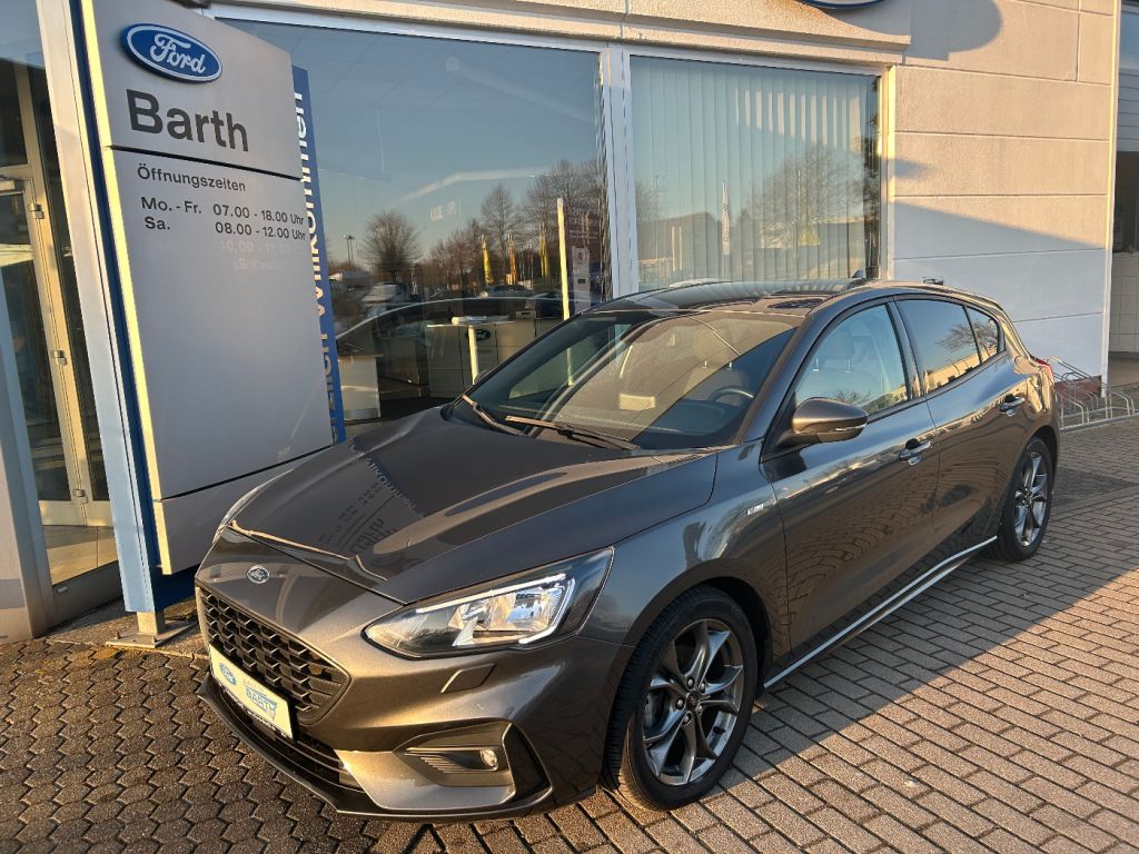 Ford Focus bei Reisemobile.expert - Hauptabbildung Ford Focus bei Reisemobile.expert - Hauptabbildung