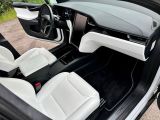 Tesla Model X bei Reisemobile.expert - Abbildung (12 / 15)