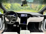 Tesla Model X bei Reisemobile.expert - Abbildung (11 / 15)