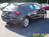 Opel Astra bei Reisemobile.expert - Abbildung (2 / 15)