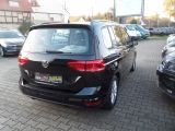 VW Touran bei Reisemobile.expert - Abbildung (2 / 15)