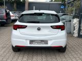 Opel Astra bei Reisemobile.expert - Abbildung (4 / 10)