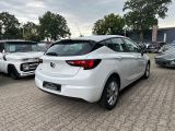 Opel Astra bei Reisemobile.expert - Abbildung (6 / 10)