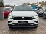 VW Tiguan bei Reisemobile.expert - Abbildung (2 / 10)