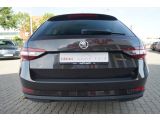 Skoda Superb bei Reisemobile.expert - Abbildung (4 / 15)