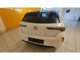 Opel Astra bei Reisemobile.expert - Abbildung (6 / 13) Opel Astra bei Reisemobile.expert - Abbildung (6 / 13)