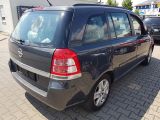 Opel Zafira bei Reisemobile.expert - Abbildung (3 / 3)