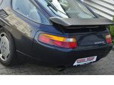 Porsche 928 bei Reisemobile.expert - Abbildung (2 / 15)