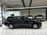 Opel Astra bei Reisemobile.expert - Abbildung (4 / 15)