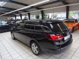 Opel Astra bei Reisemobile.expert - Abbildung (9 / 13)