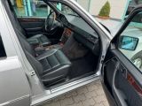 Mercedes-Benz 300 bei Reisemobile.expert - Abbildung (8 / 15)