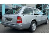 Mercedes-Benz 300 bei Reisemobile.expert - Abbildung (3 / 15)