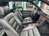 Mercedes-Benz 300 bei Reisemobile.expert - Abbildung (14 / 15)