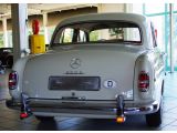 Mercedes-Benz 220 bei Reisemobile.expert - Abbildung (3 / 15)