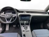 VW Passat bei Reisemobile.expert - Abbildung (9 / 12)