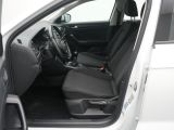 VW T-Roc bei Reisemobile.expert - Abbildung (8 / 12) VW T-Roc bei Reisemobile.expert - Abbildung (8 / 12)