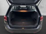 VW Passat bei Reisemobile.expert - Abbildung (10 / 15) VW Passat bei Reisemobile.expert - Abbildung (10 / 15)