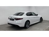 Alfa Romeo Giulia bei Reisemobile.expert - Abbildung (4 / 10)