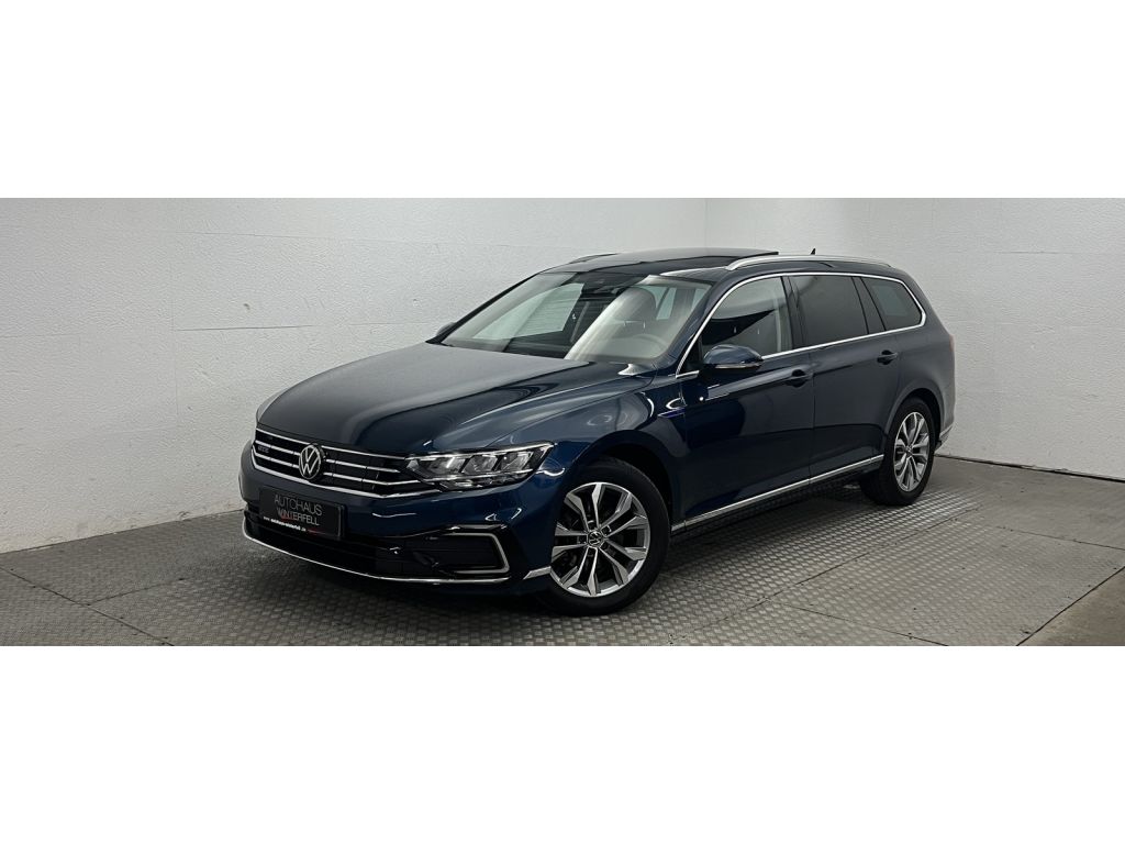 VW Passat bei Reisemobile.expert - Hauptabbildung VW Passat bei Reisemobile.expert - Hauptabbildung