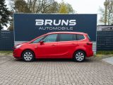 Opel Zafira bei Reisemobile.expert - Abbildung (2 / 15)