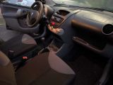 Peugeot 107 bei Reisemobile.expert - Abbildung (2 / 12)