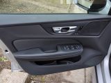 Volvo S60 bei Reisemobile.expert - Abbildung (8 / 15)