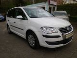VW Touran bei Reisemobile.expert - Abbildung (2 / 12)