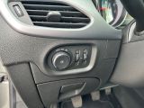 Opel Astra bei Reisemobile.expert - Abbildung (9 / 15)