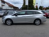 Opel Astra bei Reisemobile.expert - Abbildung (5 / 15)