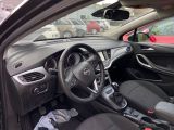 Opel Astra bei Reisemobile.expert - Abbildung (10 / 14)