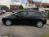 Opel Astra bei Reisemobile.expert - Abbildung (4 / 14)