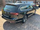 VW Passat bei Reisemobile.expert - Abbildung (3 / 13)