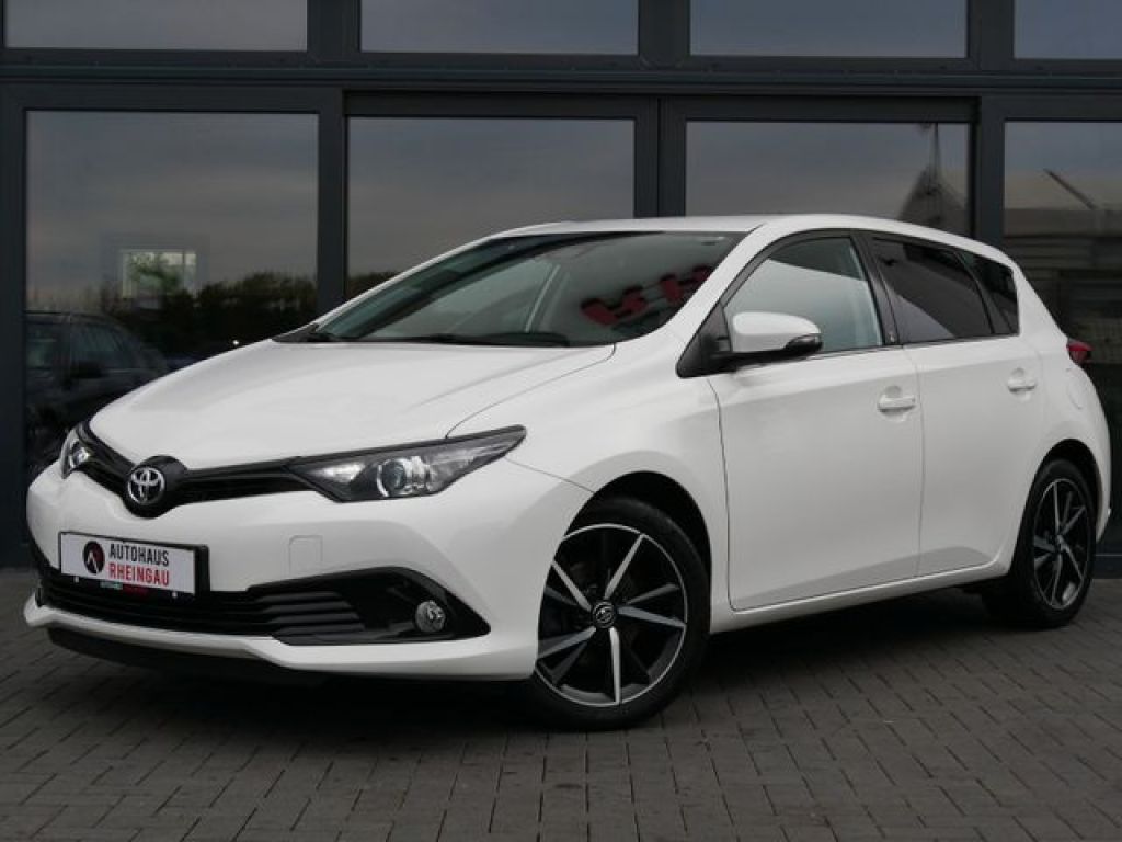 Toyota Auris bei Reisemobile.expert - Hauptabbildung Toyota Auris bei Reisemobile.expert - Hauptabbildung