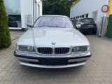 BMW 7er bei Reisemobile.expert - Abbildung (2 / 15)