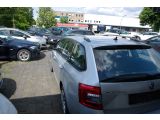 Skoda Octavia bei Reisemobile.expert - Abbildung (4 / 13) Skoda Octavia bei Reisemobile.expert - Abbildung (4 / 13)