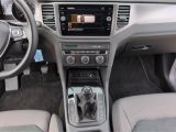 VW Golf Sportsvan bei Reisemobile.expert - Abbildung (7 / 15)