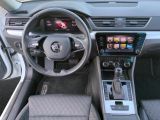 Skoda Superb bei Reisemobile.expert - Abbildung (6 / 15)