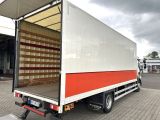 Volvo Volvo 240 bei Reisemobile.expert - Abbildung (2 / 10) Volvo Volvo 240 bei Reisemobile.expert - Abbildung (2 / 10)