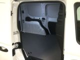 VW Caddy bei Reisemobile.expert - Abbildung (4 / 10)