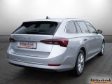 Skoda Octavia bei Reisemobile.expert - Abbildung (2 / 15)