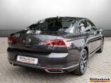 VW Passat bei Reisemobile.expert - Abbildung (2 / 15)