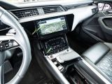 Audi e-tron bei Reisemobile.expert - Abbildung (14 / 15)