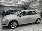 Toyota Auris bei Reisemobile.expert - Abbildung (2 / 15)